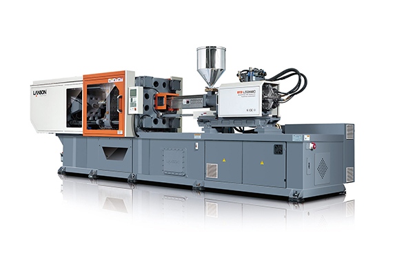 小型注塑機(jī)